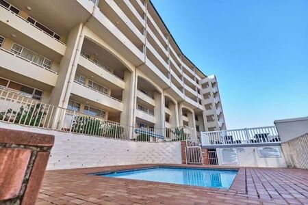 3 Bedroom Apartment in Amanzimtoti