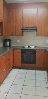 2 Bedroom Duplex in Noordheuwel