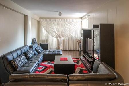 1.5 Bedroom Apartment in Arcadia