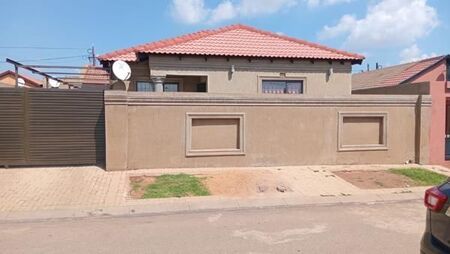 1 Bedroom Apartment in Protea Glen