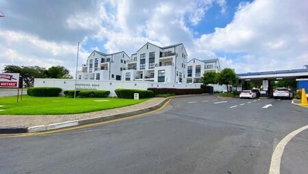 1 Bedroom Apartment in Greenstone Ridge