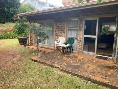 2 Bedroom apartment to rent in Herolds Bay, George