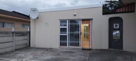 1 Bedroom cottage to rent in Rowallan Park, Port Elizabeth