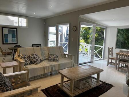 2 Bedroom House in Pringle Bay