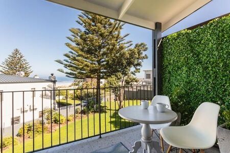 2 Bedroom Apartment in Melkbosstrand
