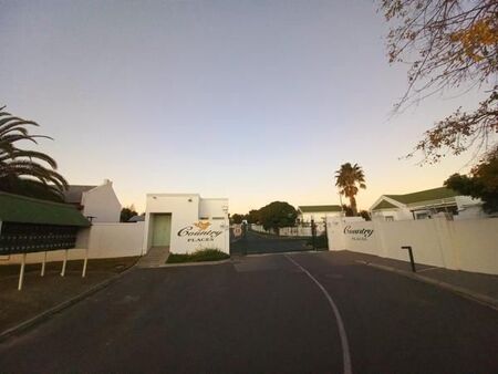 2 Bedroom House in D'urbanvale