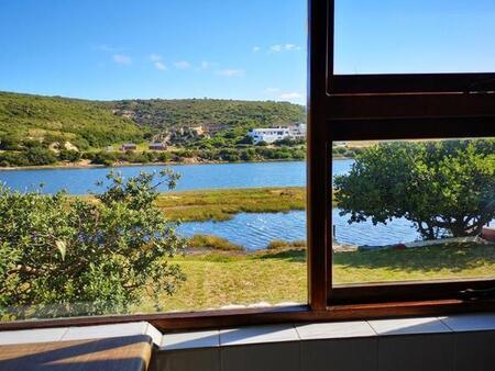 2 Bedroom House in Stilbaai Wes