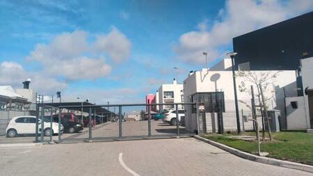 2 Bedroom Apartment in Brackenfell Central