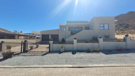 3 Bedroom House in Springbok