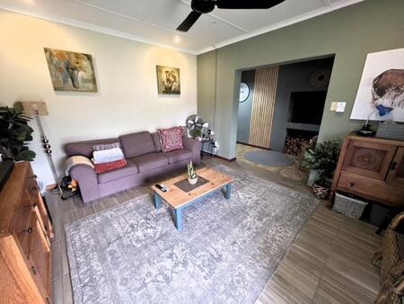 2 Bedroom House in Oudtshoorn