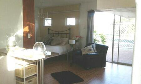 1 Bedroom Flat in Table View