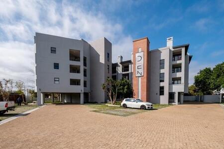 1 Bedroom Apartment in Dennesig