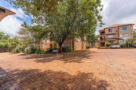 2 Bedroom Apartment in Noordheuwel