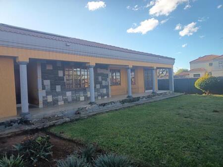 3 Bedroom House in Meyerton Park