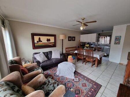 2 Bedroom Townhouse in Eureka