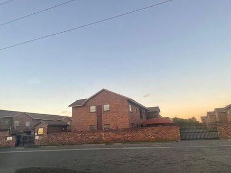 2 Bedroom apartment rented in Fairleads, Benoni