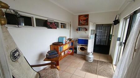 2 Bedroom flat to rent in Bluff, Durban