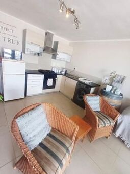 2 Bedroom Apartment in Gansbaai