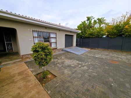 3 Bedroom House in Oudtshoorn