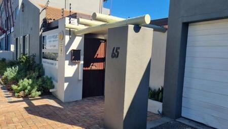 1 Bedroom House in Table View