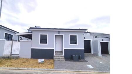 3 Bedroom Townhouse in Brackenfell Central