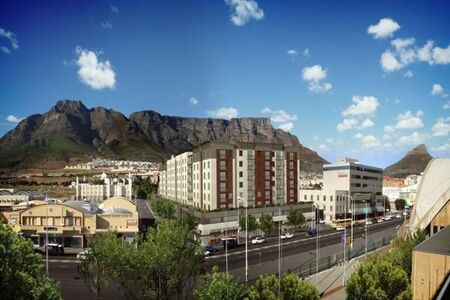 1 Bedroom Apartment in Zonnebloem