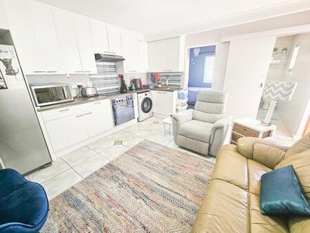 2 Bedroom Apartment in Edgemead