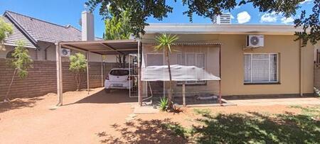 2 Bedroom House in Die Rand