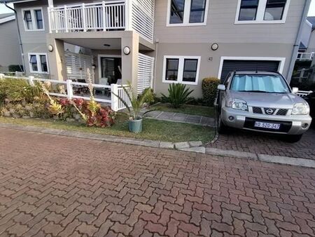2 Bedroom Townhouse in Kloof