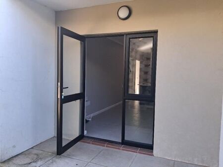 2 Bedroom Flat in Waterfall