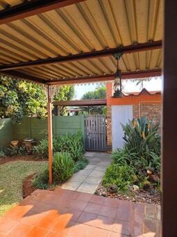 2 Bedroom Townhouse in Doornpoort