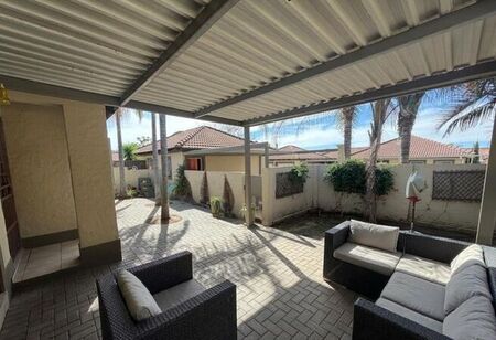2 Bedroom townhouse - freehold to rent in Equestria, Pretoria