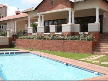 1 Bedroom apartment to rent in Paulshof, Sandton