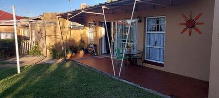 2 Bedroom cottage to rent in Raceview, Alberton