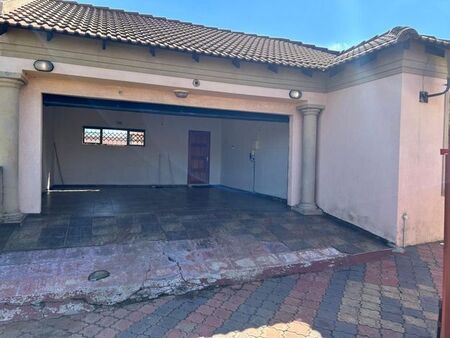 3 Bedroom house to rent in Tasbet Park, Witbank
