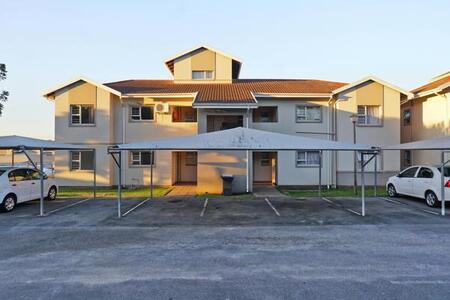 2 Bedroom Apartment in Beacon Bay