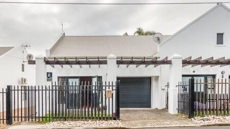 2 Bedroom Townhouse in Wellington Central