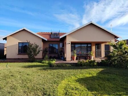 3 Bedroom House in Postmasburg