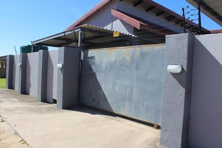 Studio Apartment in Barberton