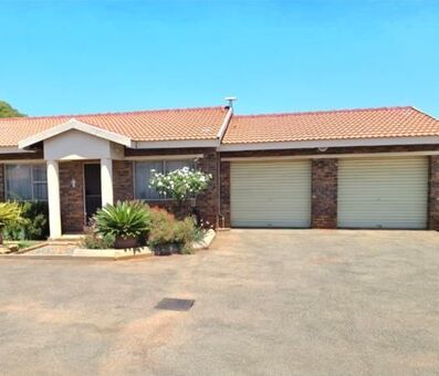 3 Bedroom Townhouse in Henley on Klip
