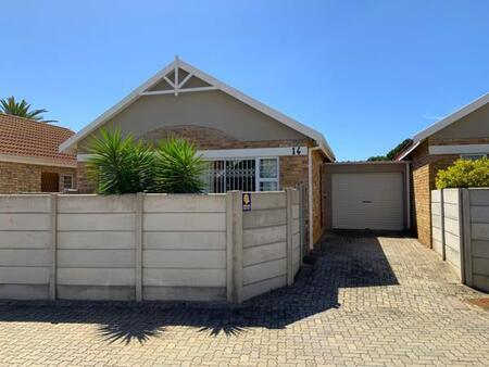 2 Bedroom Townhouse in Lorraine