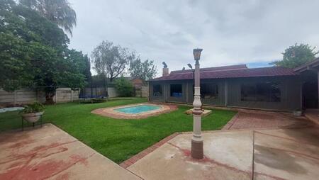 3 Bedroom House in Riebeeckstad
