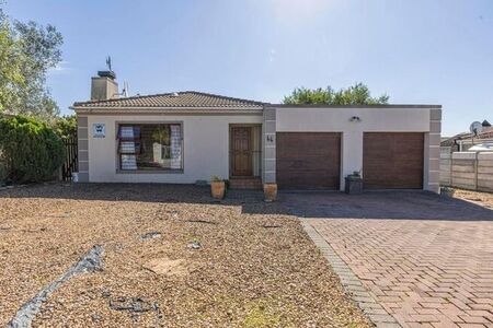 3 Bedroom house to rent in Uitzicht, Durbanville