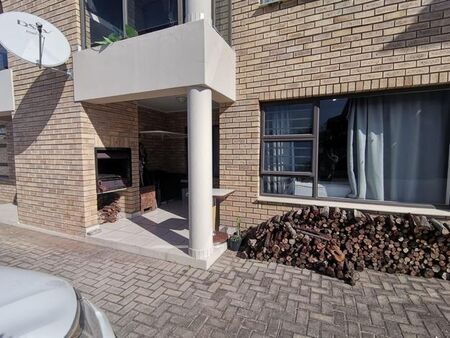 2 Bedroom apartment to rent in Bodorp, George