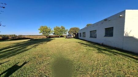 3 Bedroom smallholding to rent in Tweedracht Ah, Bronkhorstspruit
