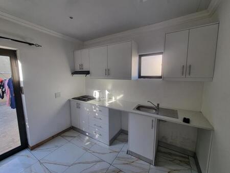1 Bedroom House in Grassy Park