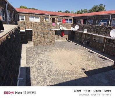 2 Bedroom Apartment in Oakdene