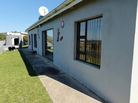 3 Bedroom Townhouse in Hibberdene