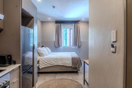 1 Bedroom Apartment in Sandton Central