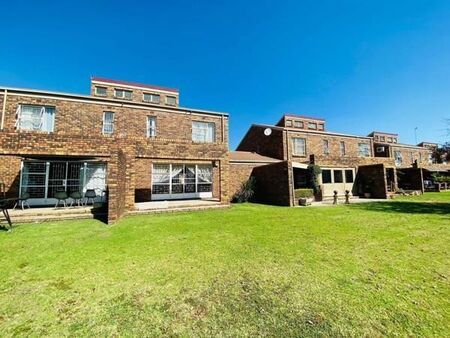 3 Bedroom Townhouse in Vaalpark